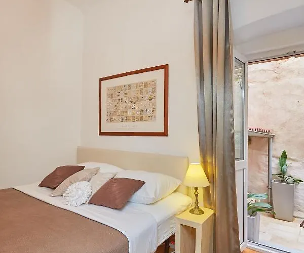 Hidden Gem Old Town *