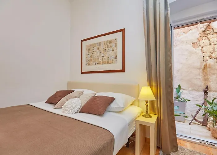 Hidden Gem Old Town *